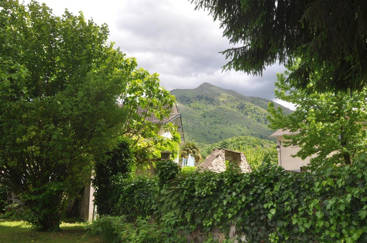 Gite D'Etape Le Couvent D'Ossau Louvie Juzon エクステリア 写真